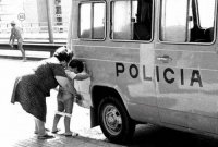 Mearse en la policia